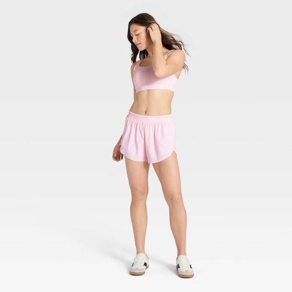 NWT All in Motion Light Woven Mid-Rise Run Shorts 3" (Baby Pink) Size XL - Picture 5 of 12